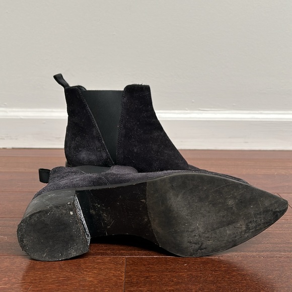 Acne studios suede Chelsea boots | Dark Navy - Picture 4 of 5